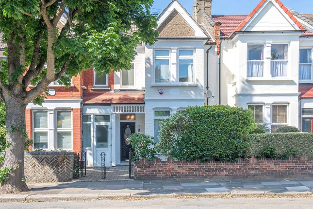 Lancaster Road, London, N11 3 bed terraced house for sale