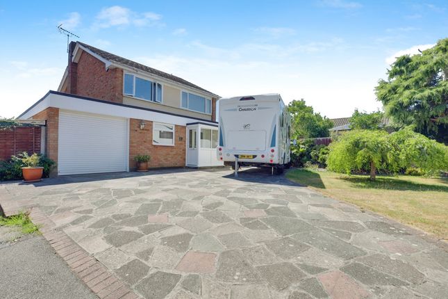 Saxon Close, Wickford, SS11 4 bed detached house for sale