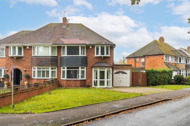 West Avenue, Castle Bromwich, B36 3 bed semi