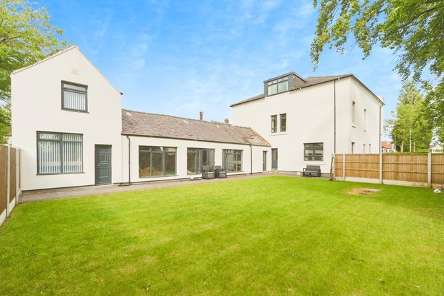 7 bedroom detached house for sale