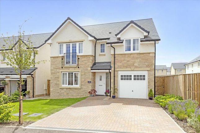 1 Kinnear Drive, Bonnyrigg, EH19 4 bed detached house for sale