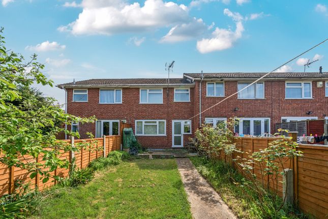 Stanwick Gardens, Gloucestershire GL51 3 bed terraced house for sale