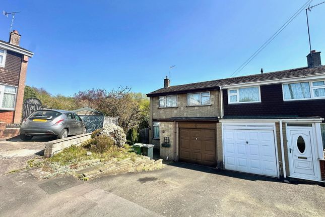 Grafton Gardens, Lower Gornal DY3 3 bed semi