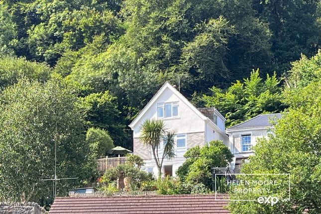2 Castle Hill, Saltash PL12 3 bed detached house for sale