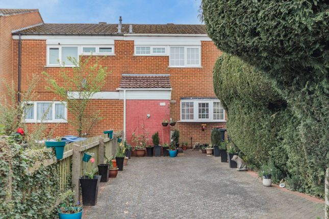 Club View, Birmingham, West Midlands... 3 bed semi