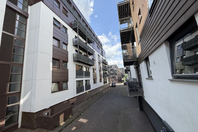 Advent House, 2 Isaac Way, Manchester 2 bed apartment for sale