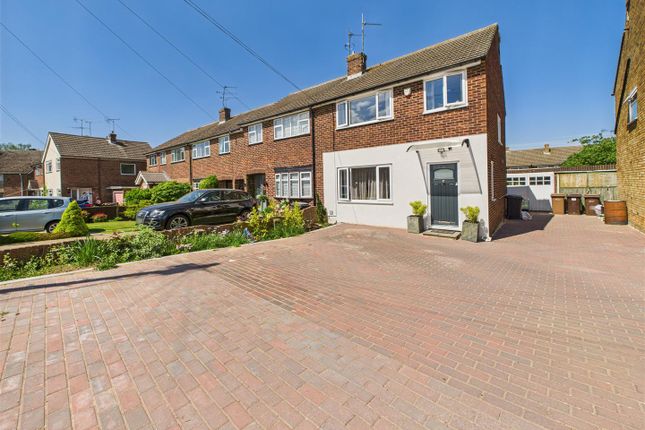 Linden Close, Chelmsford 3 bed end of terrace house for sale