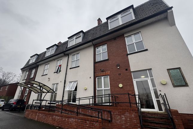Studio flat for sale