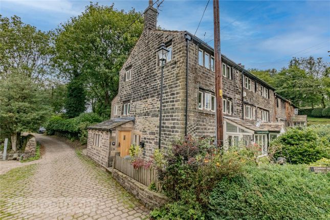 Holly Grove, Dobcross, Saddleworth, OL3 2 bed end of terrace house for sale