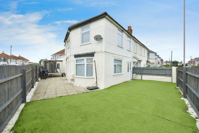 5 bedroom end of terrace house for sale