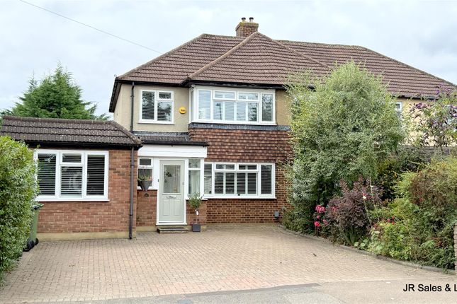 Newgatestreet Road, Goffs Oak 3 bed semi