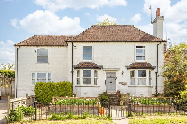 Newtons Hill, Hartfield TN7 4 bed detached house for sale