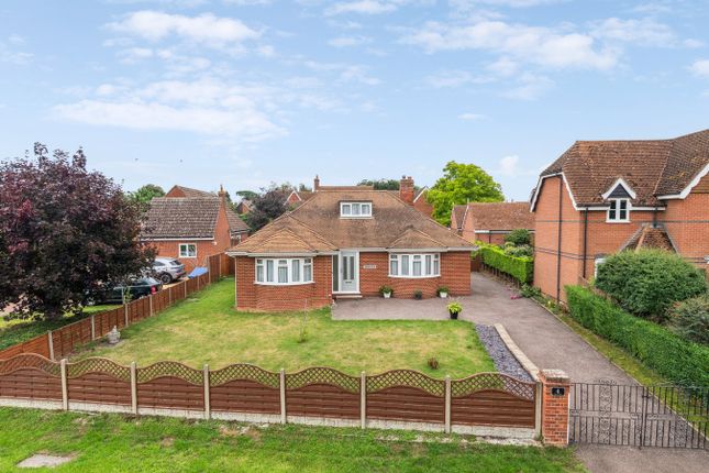 High Street, Broom, Biggleswade, SG18 3 bed detached bungalow for sale