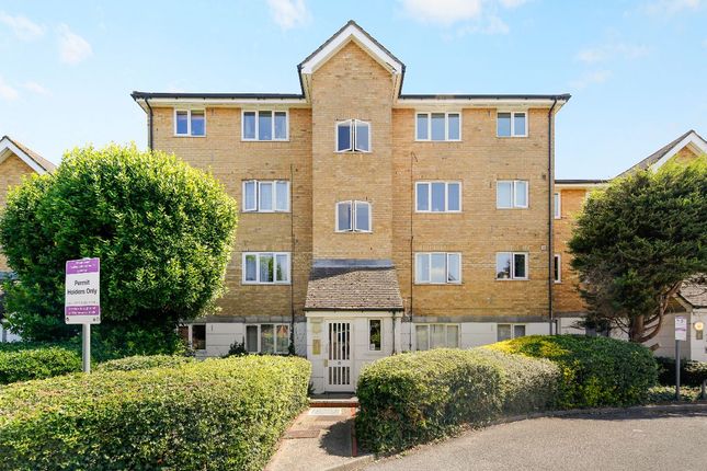 Green Pond Close, Walthamstow, E17 1 bed flat for sale