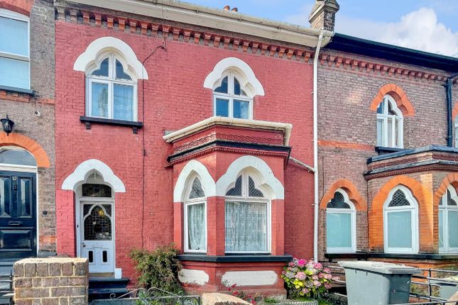 Stockwood Crescent, Luton... 4 bed terraced house for sale