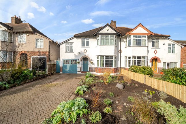 5 bedroom semi-detached house for sale