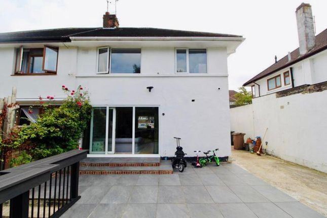 Manton Drive, Luton, Bedfordshire 3 bed semi