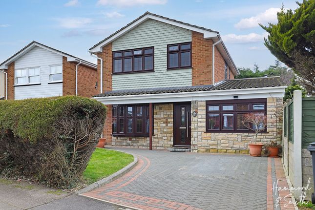 Thornhill, Epping CM16 3 bed detached house for sale