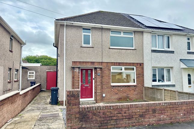 March Hywel, Rhos, Pontardawe, Swansea. 2 bed semi