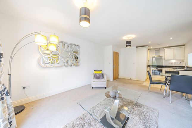 Hartington Road, Ealing, London 1 bed apartment for sale