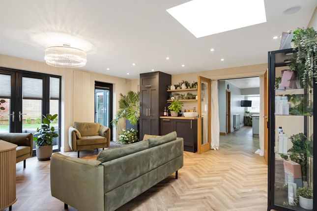 Grendon Gardens, Middleton St.... 5 bed detached house for sale