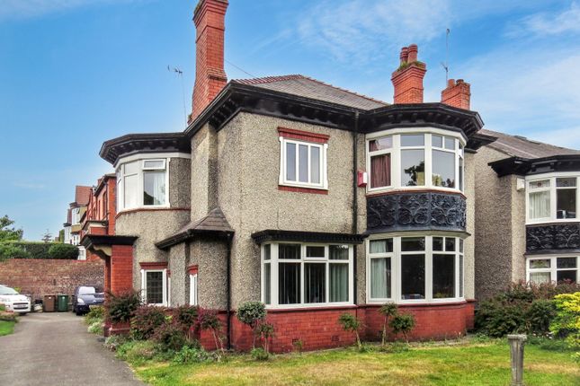 4 bed detached house