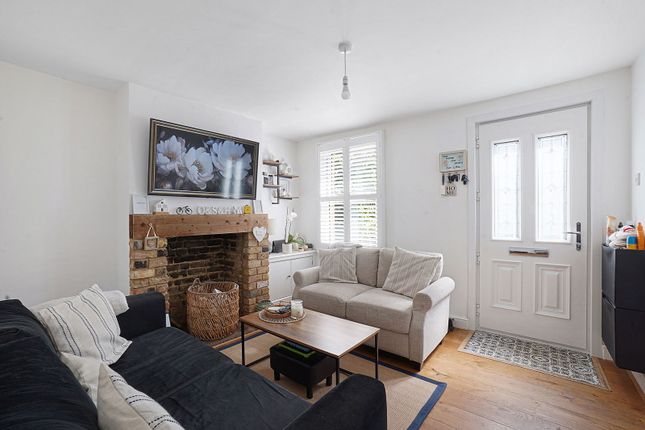 Holborough Road, Snodland ME6 3 bed terraced house for sale