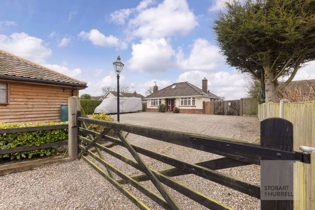The Street, Norwich NR12 4 bed detached bungalow for sale