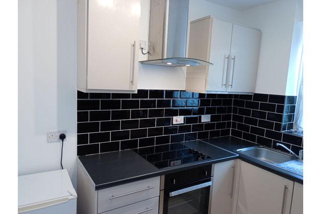 2 bed flat