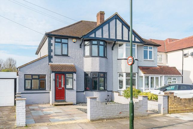Sheringham Avenue, Whitton TW2 4 bed house for sale