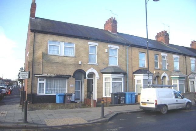 215a & 215b Newland Avenue 4 bed end of terrace house for sale