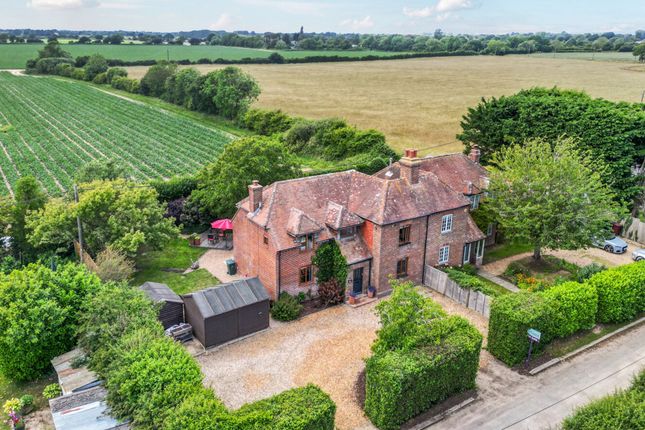 Bowley Lane, South Mundham, PO20 4 bed semi