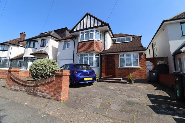 Mill Hill NW7 4 bed detached house for sale