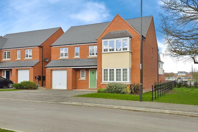 Kensington Drive, Hatton 4 bed detached house for sale