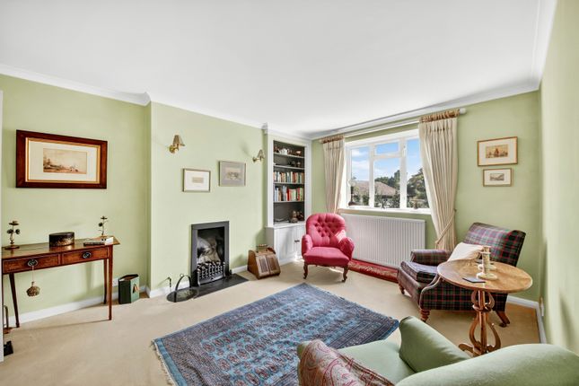 Newington Green Road, London, N1 2 bed apartment for sale