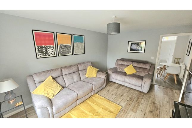 2 bedroom end of terrace house for sale