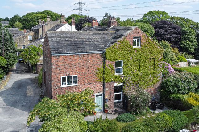 Field Head Lane, Birstall, WF17 2 bed semi