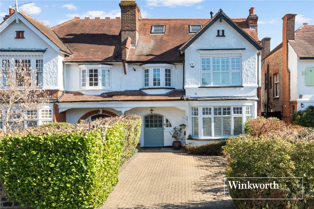 5 bedroom semi-detached house for sale