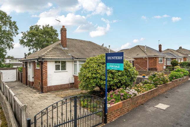 2 bedroom semi-detached bungalow for sale