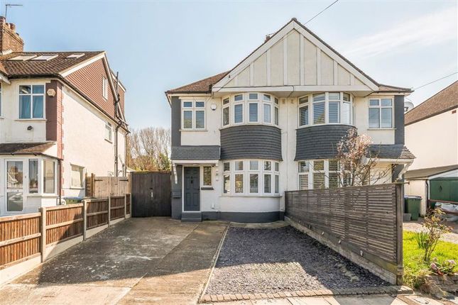 Mayday Gardens, London SE3 3 bed house for sale