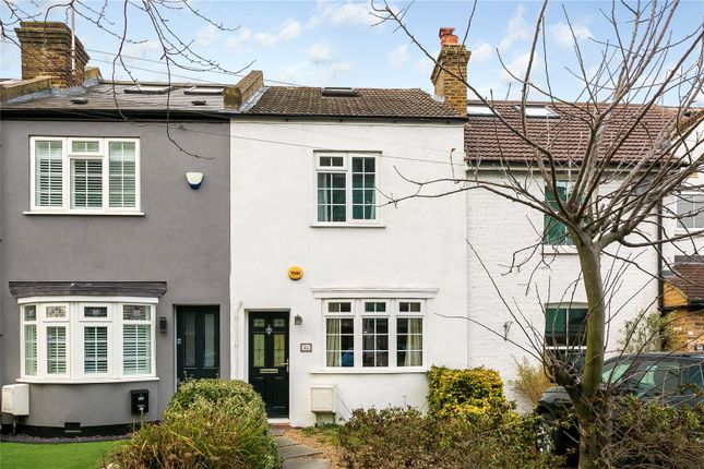 St. Georges Road, Richmond, TW9 2 bed terraced house for sale