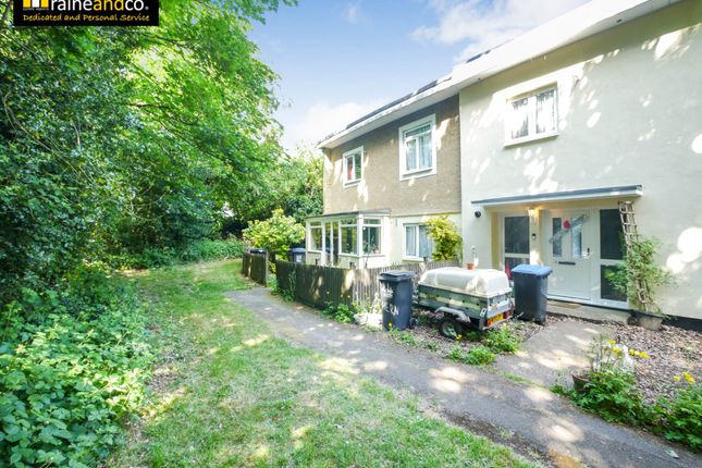 Herneshaw, Hatfield 3 bed end of terrace house for sale
