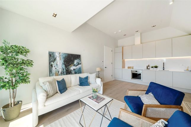 Creswick Road, London 1 bed apartment for sale