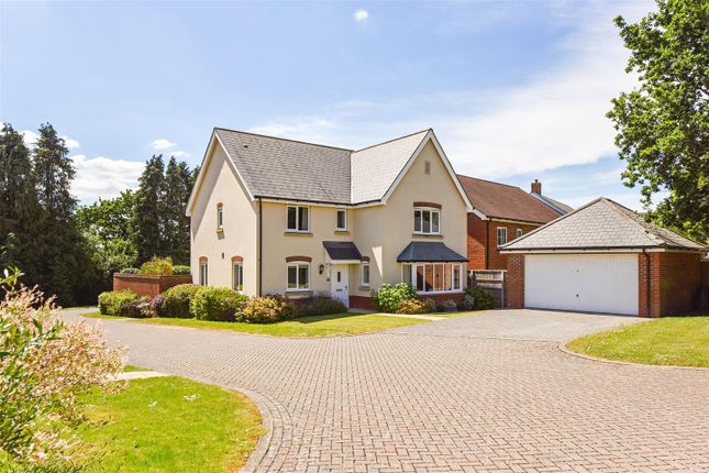Henwood Grove, Clanfield 5 bed detached house for sale