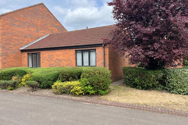 2 bedroom semi-detached bungalow for sale