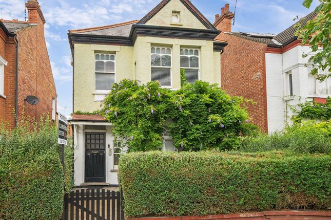 Melrose Avenue, London NW2 2 bed house for sale