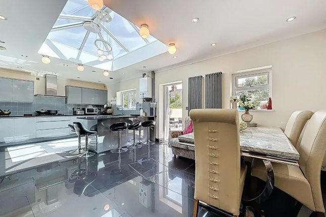 4 bedroom end of terrace house for sale