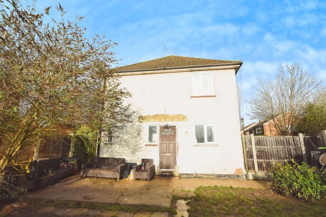 2 bedroom semi-detached house for sale