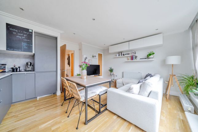 Ferry Lane, Brentford 2 bed apartment for sale
