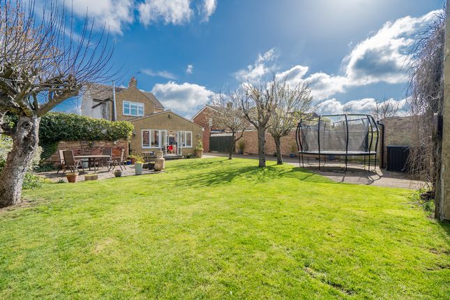 Stanbridge Road Terrace, Leighton... 4 bed detached house for sale